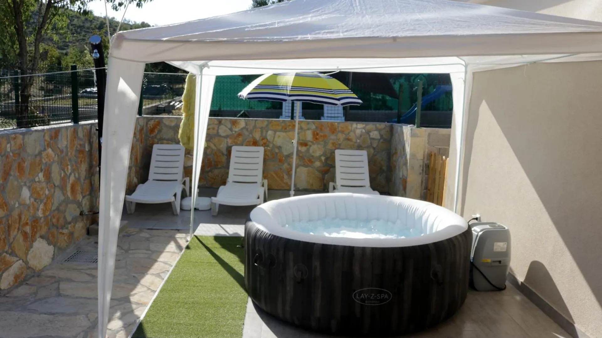 Kuca Za Odmor U Masliniku Villa Lisane Ostrovicke Holiday home